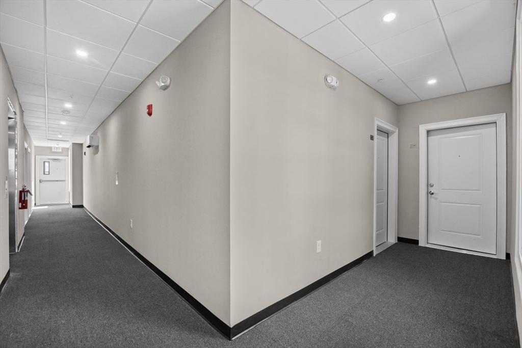 5 Washington Ave, Revere