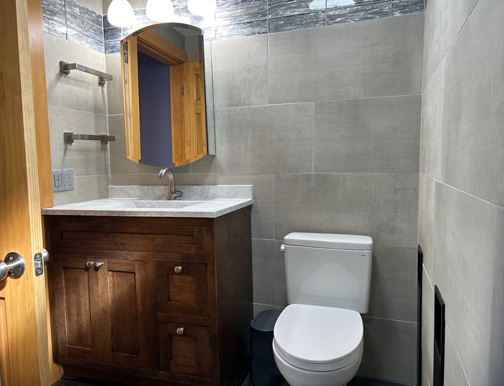 331 Granite St, Folly Cove