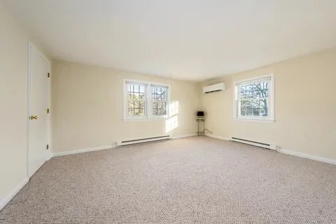 14 Old Mayfair Rd, Dennis