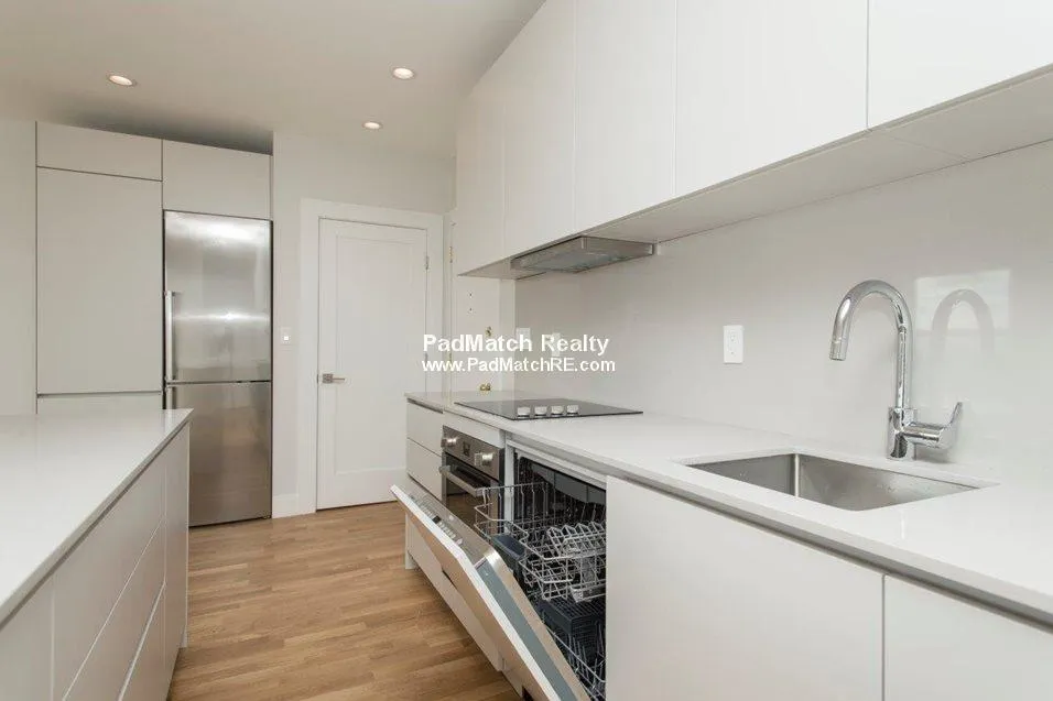 123 Highland Ave, Winter Hill