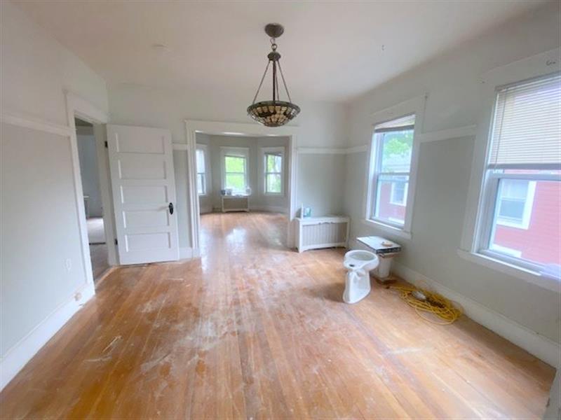 2 Drummond Pl, North Cambridge