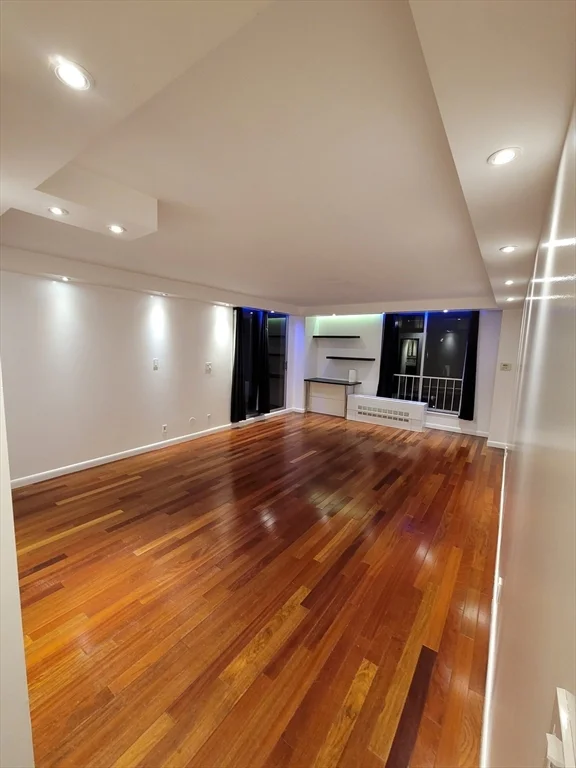 33 Pond Ave, Coolidge Corner