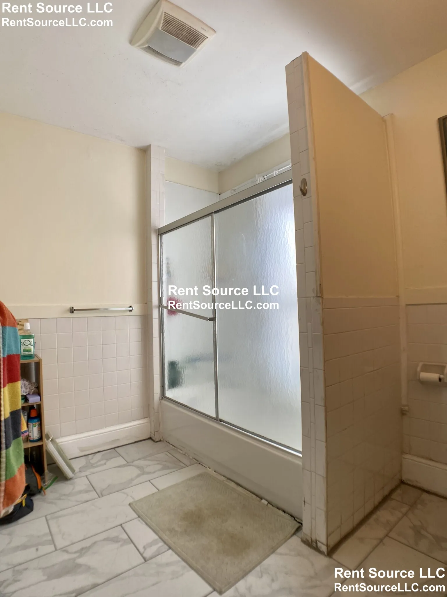 271 Highland Ave, Powder House Square