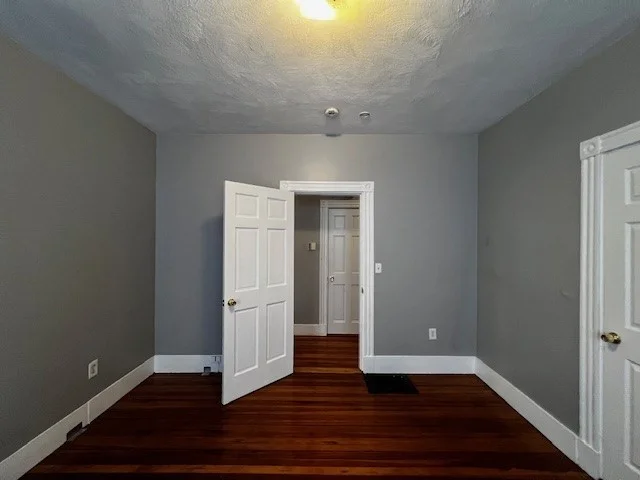 11 Sunset St, Mission Hill