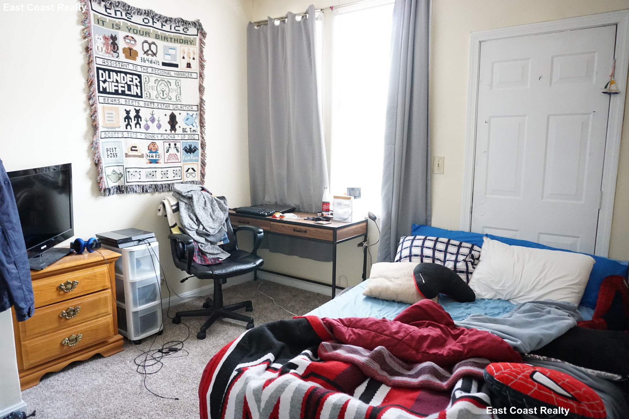 12 Lorraine Ter, Allston