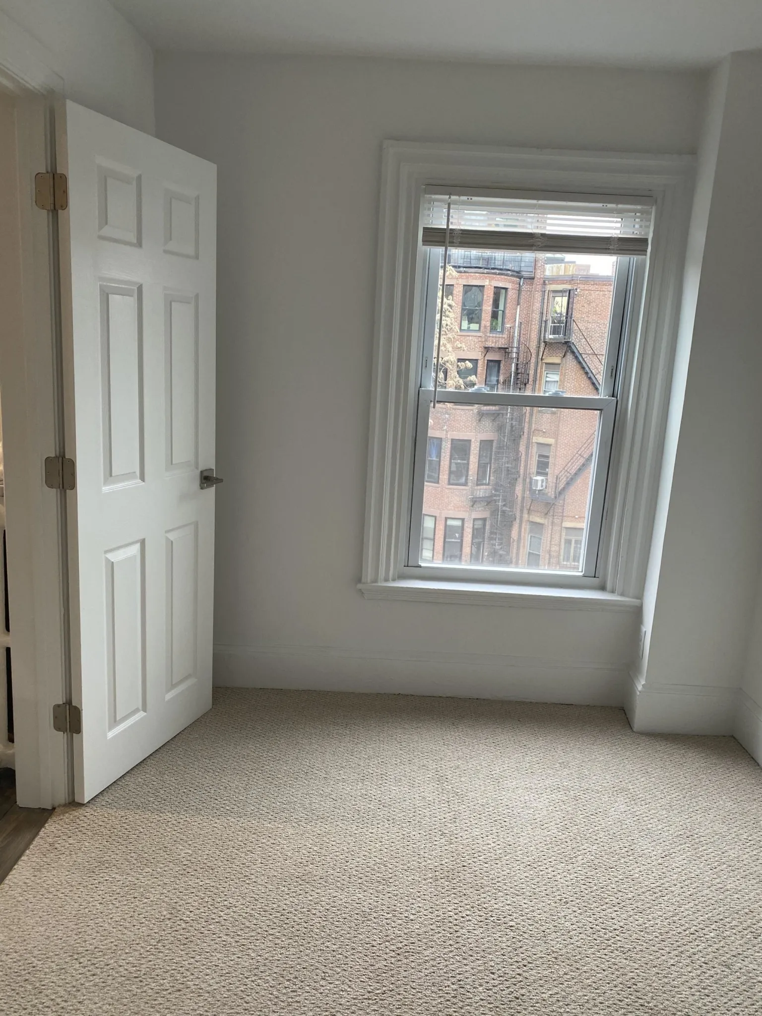 225 Newbury St, Back Bay