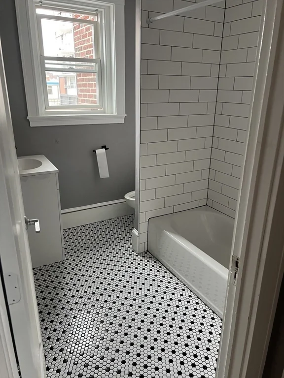 840 Massachusetts Ave, Arlington Heights