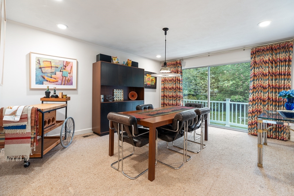 140 Paulson Rd, Waban