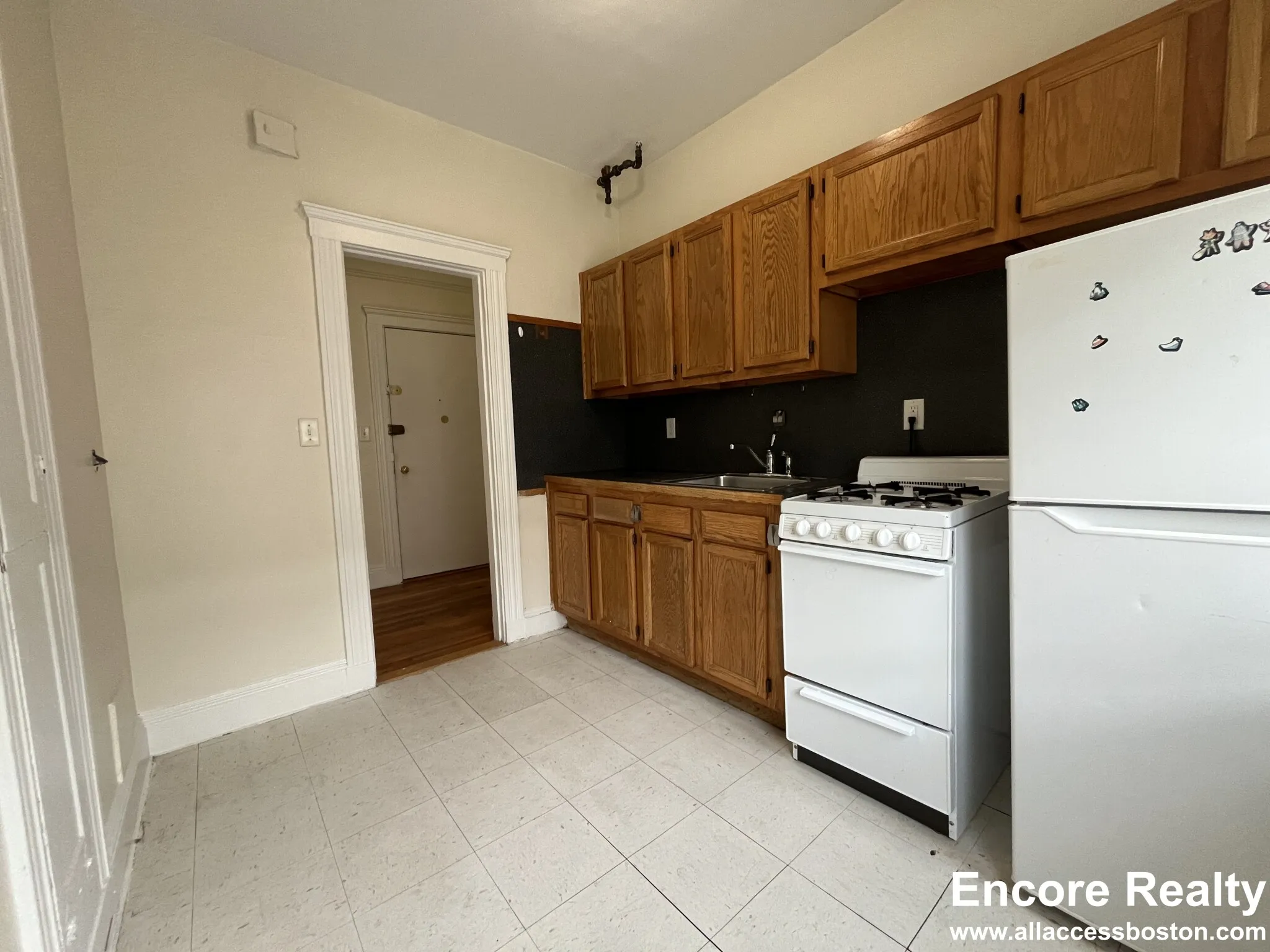 1687 Commonwealth Ave, Brighton