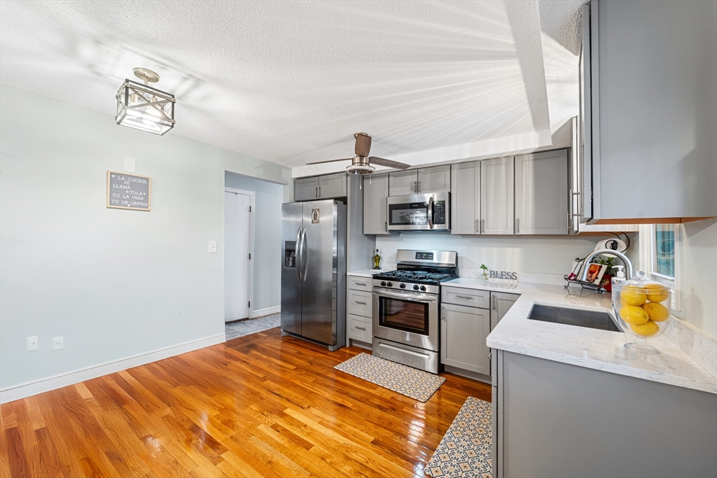 14 Newman St, Revere