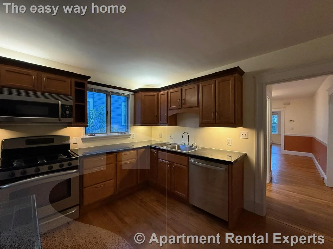 67 Fairfax St, Tufts