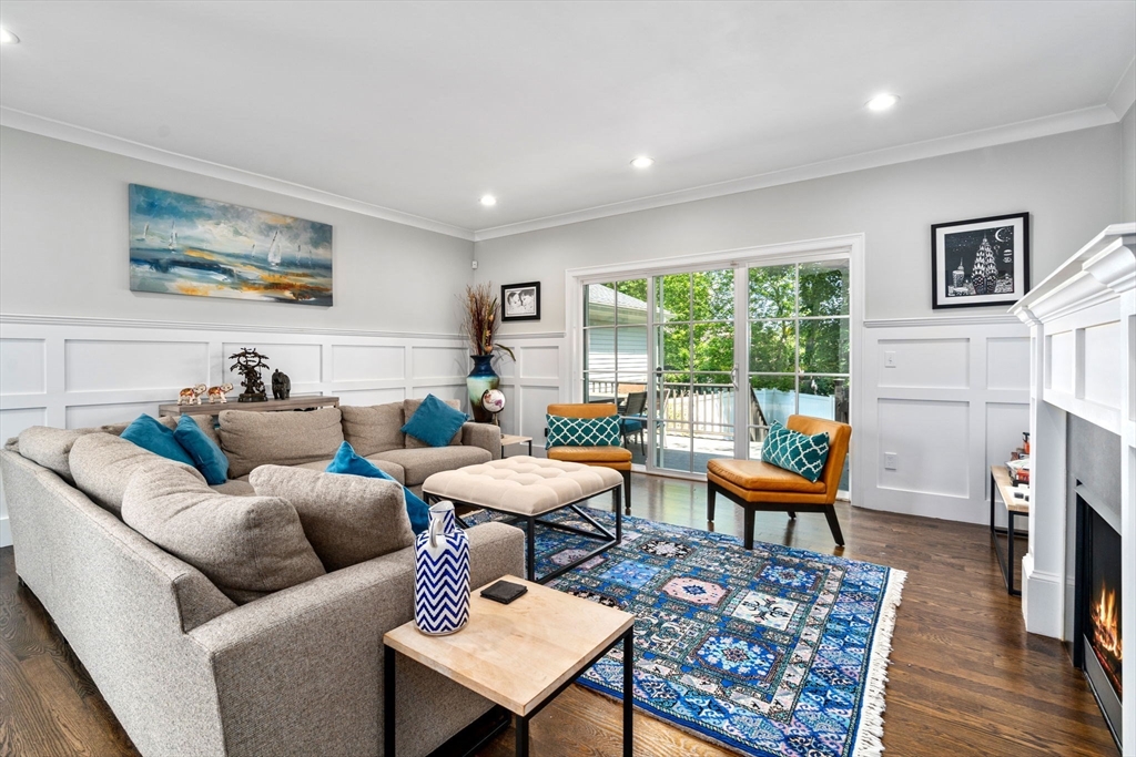 119 Charlesbank Rd, Newton Corner