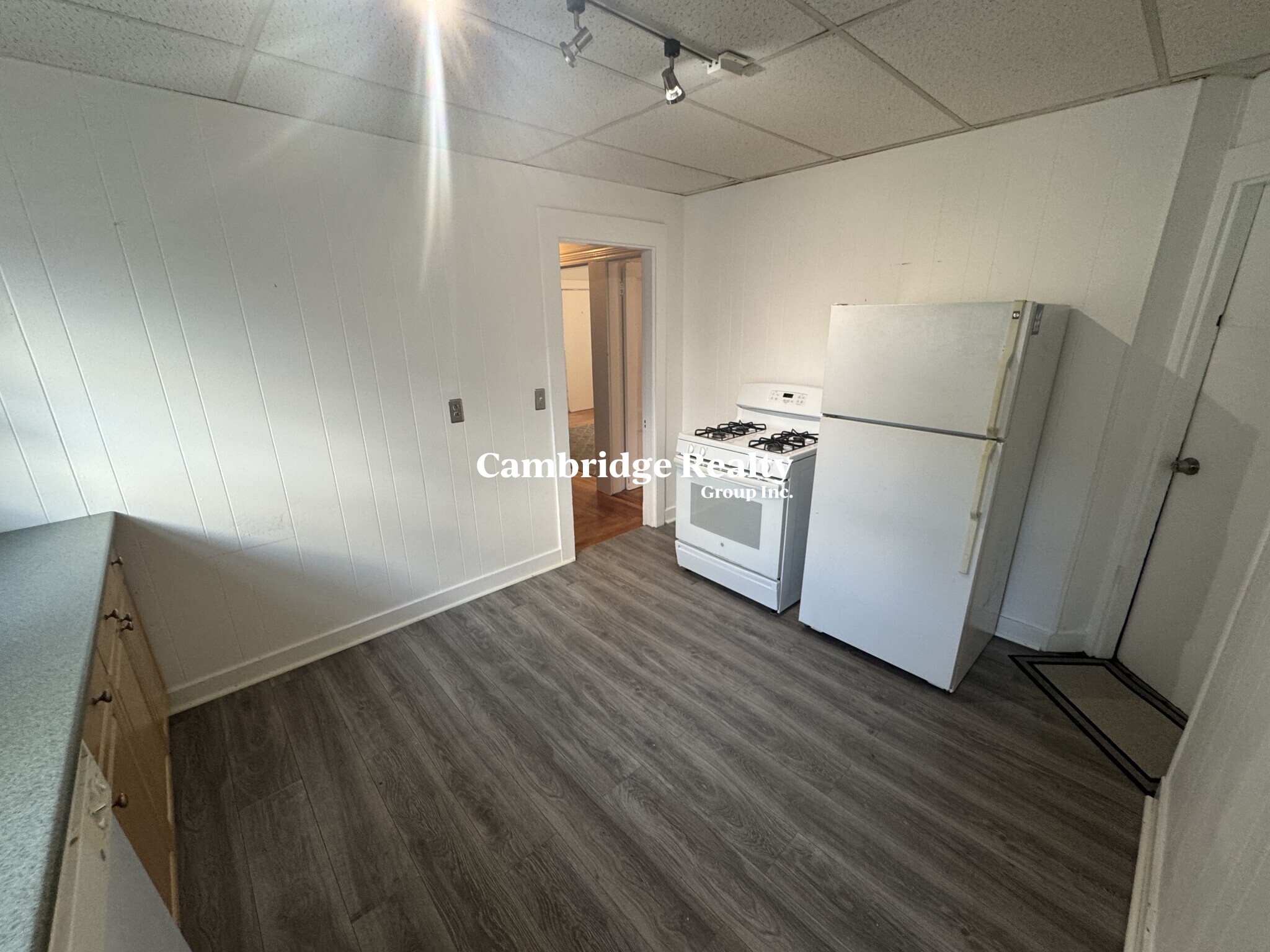 246 Highland Ave, Powder House Square