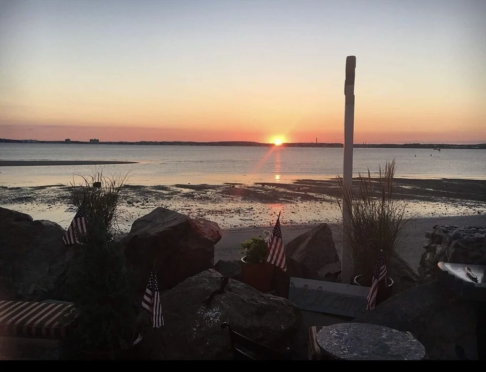 39 Castle Rd, Nahant