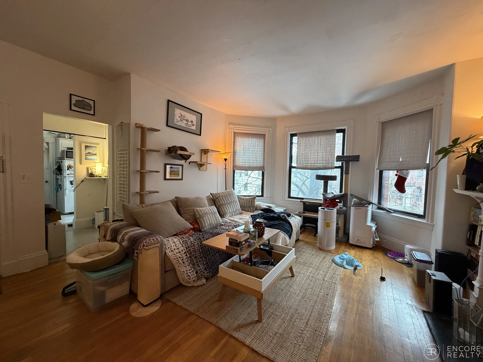 16 Davis Ave, Emerson Gardens