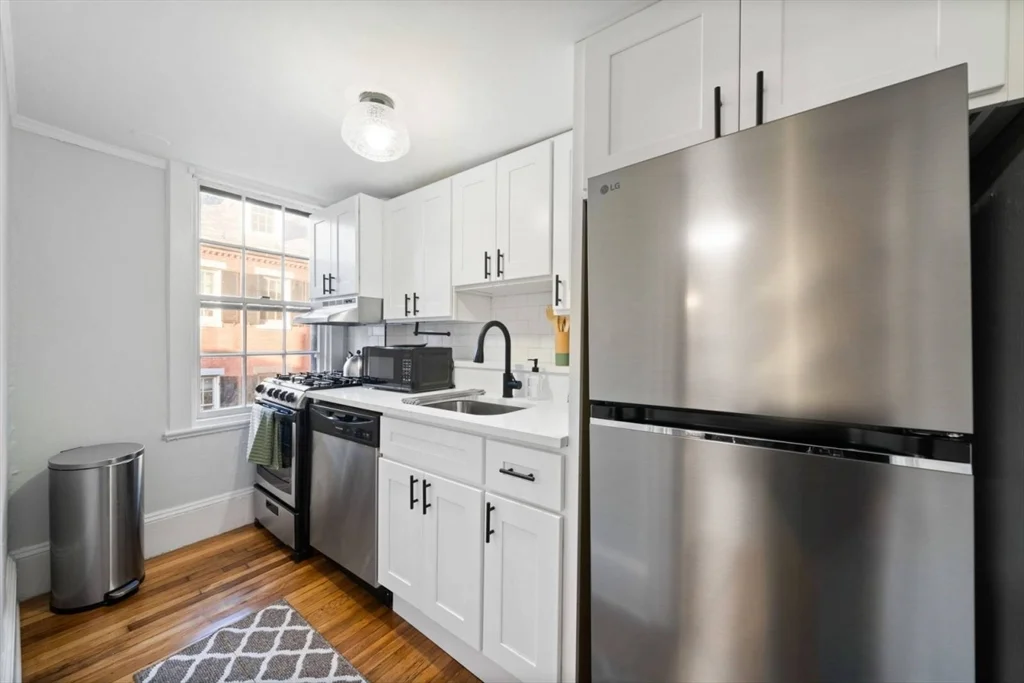 102 Revere, Beacon Hill