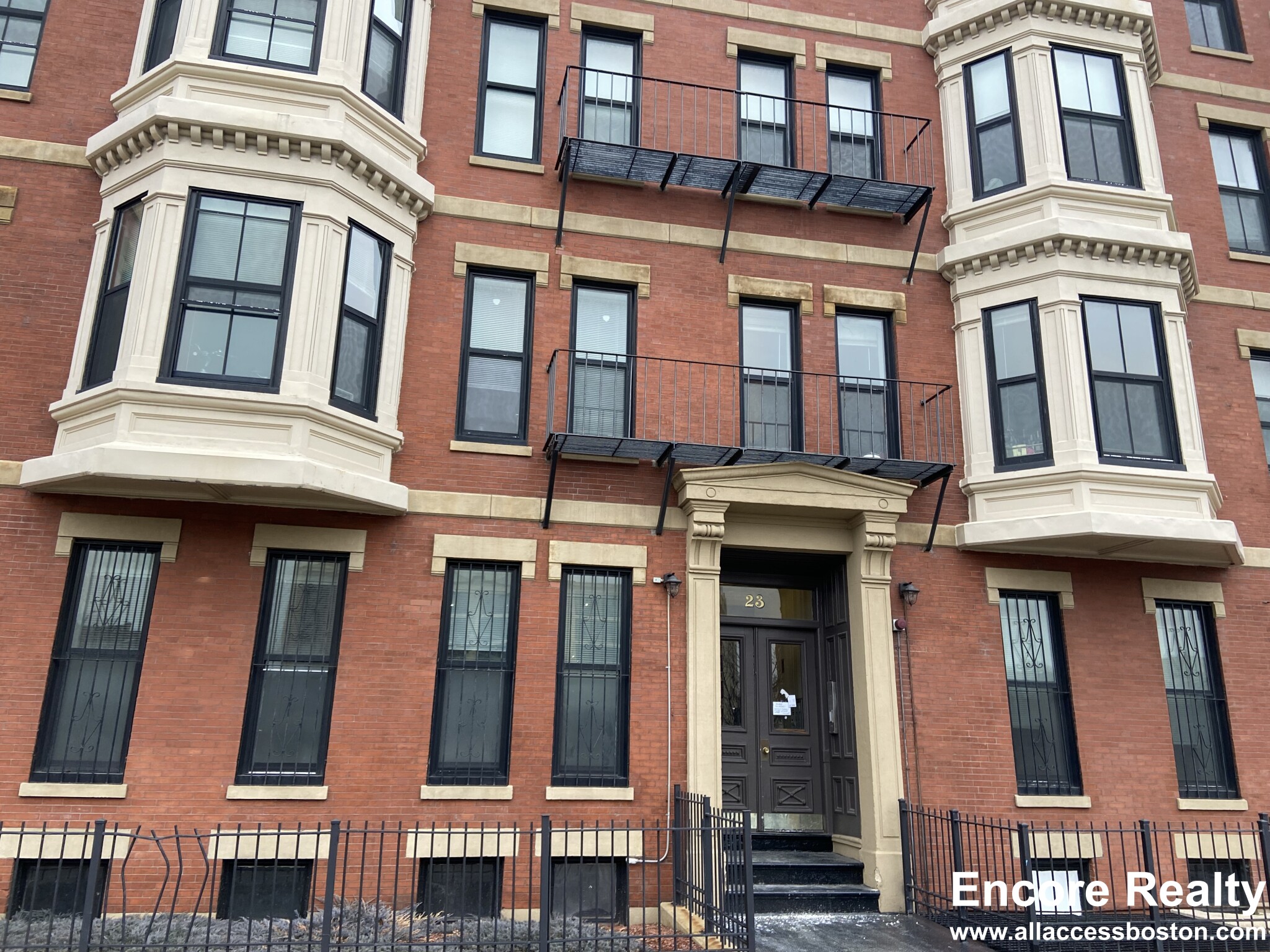 23 Cortes St, Back Bay