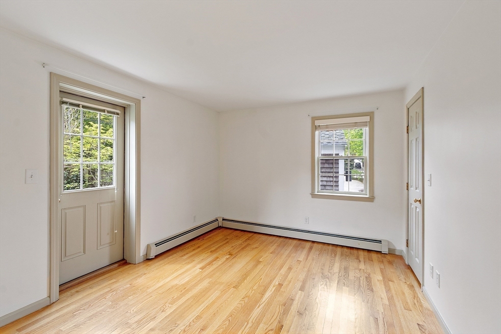 12 Morse Ct, Manchester