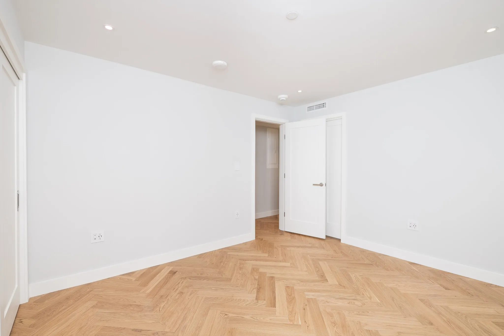 12 Commonwealth Ave, Back Bay