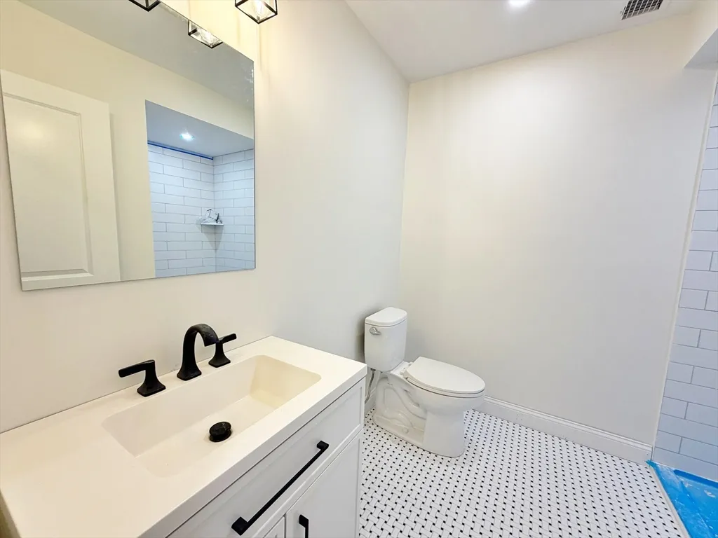 28 Pitcher Ave, West Medford