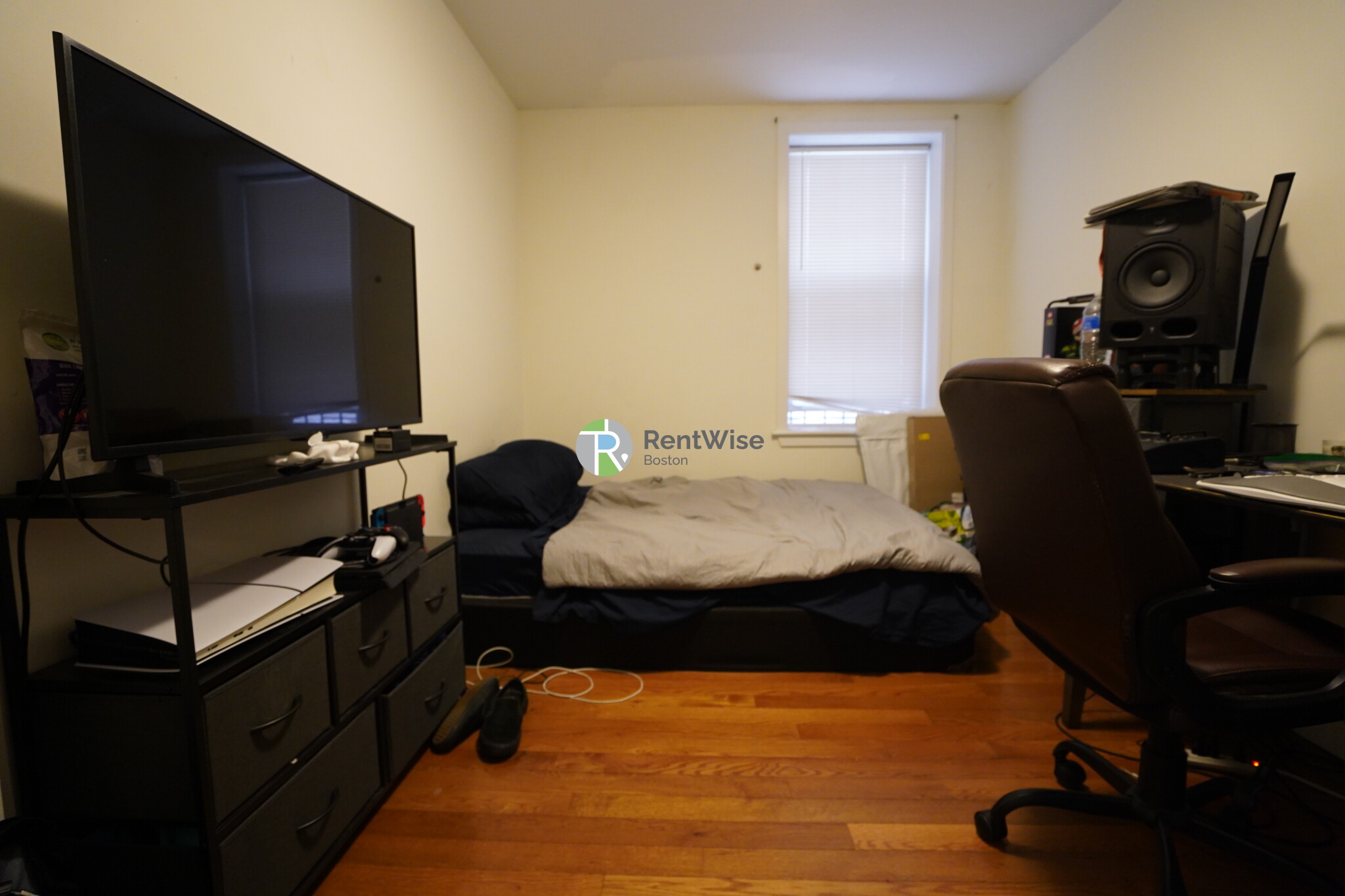 82 Brainerd Rd, Allston