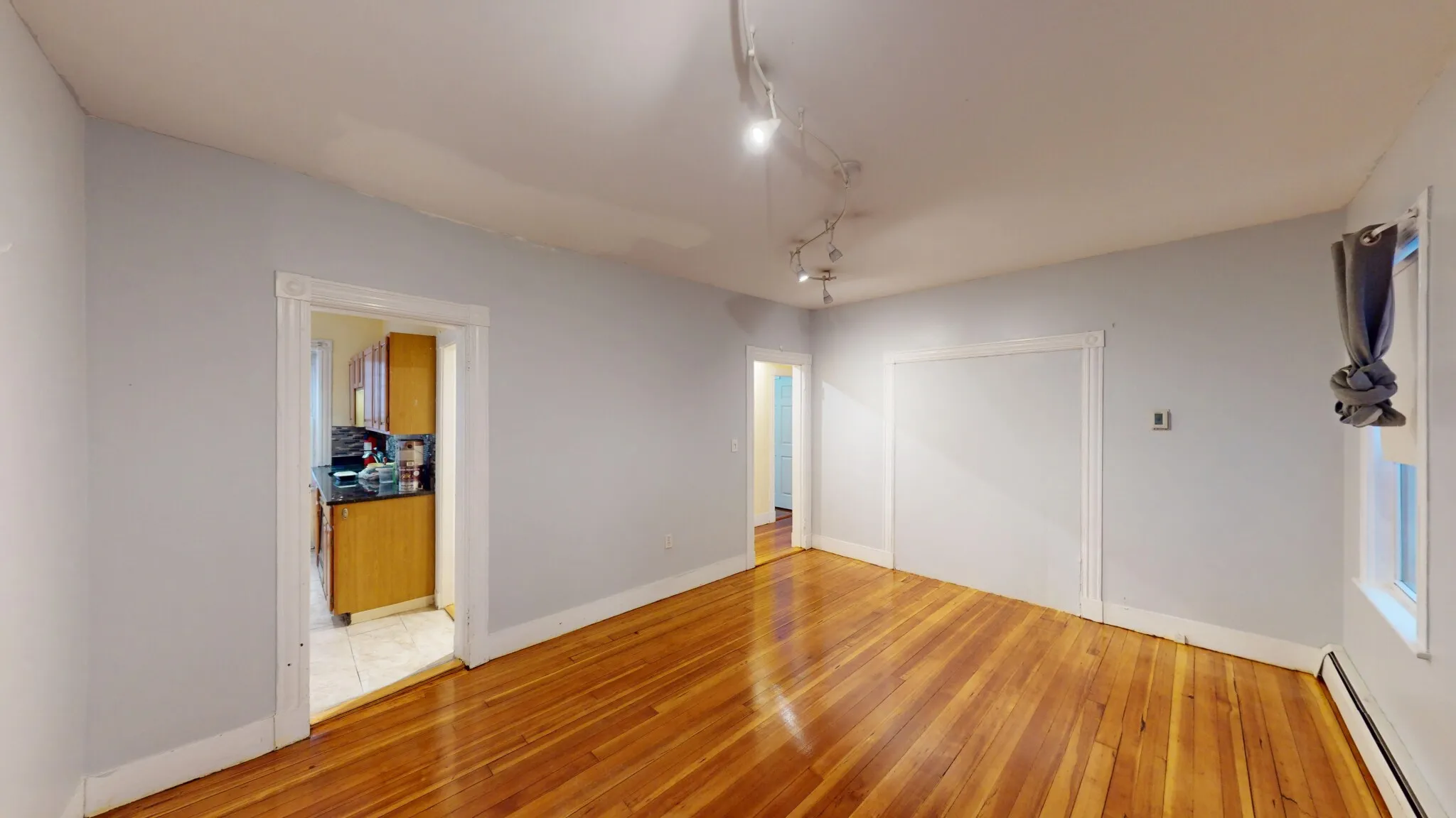 46 Middle St, South Boston