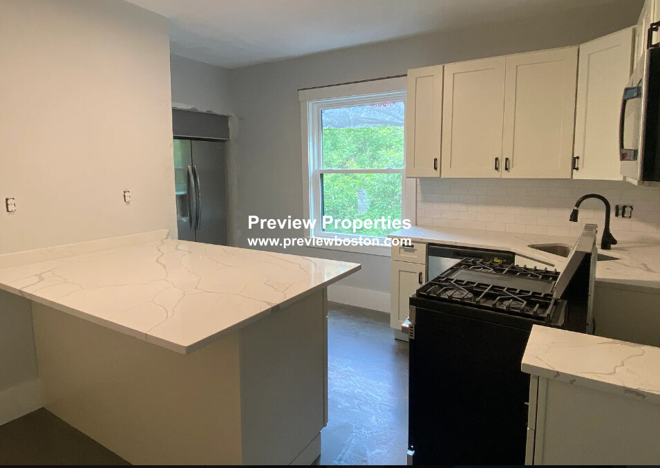 118 Marginal St, East Boston