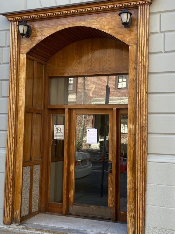 7 Aberdeen St, Fenway