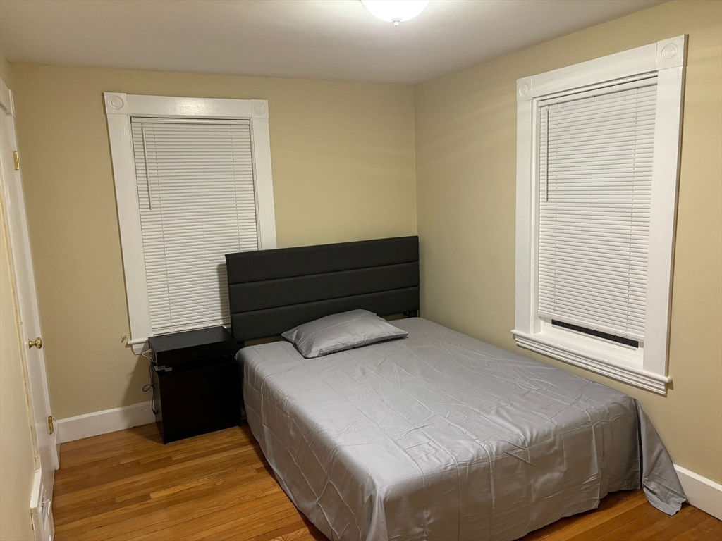 714 Truman Hwy, Hyde Park