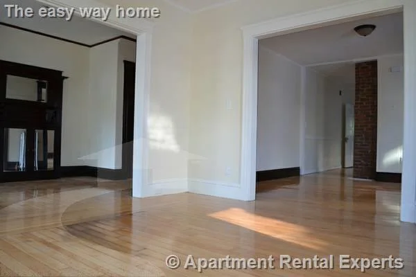 126 Auburn St, Tufts