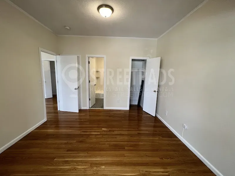 2018 Commonwealth Ave, Brighton