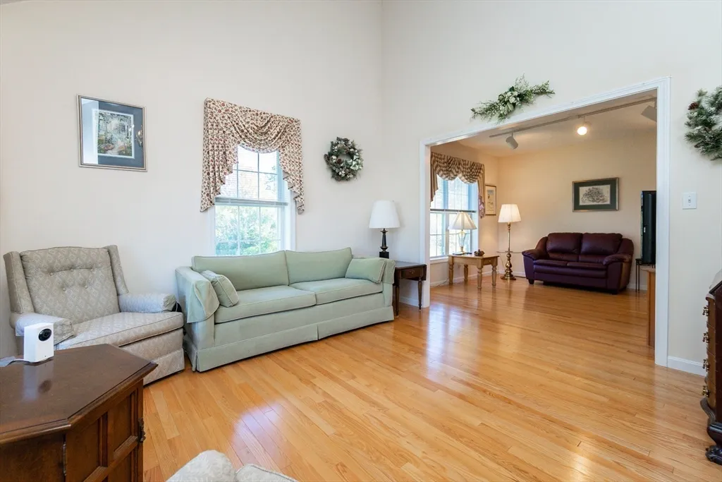 37 Augusta Way, Chelmsford