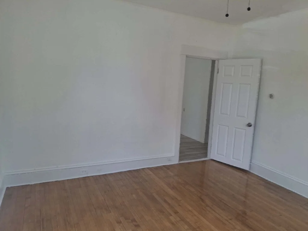 20 Temple St, Fitchburg