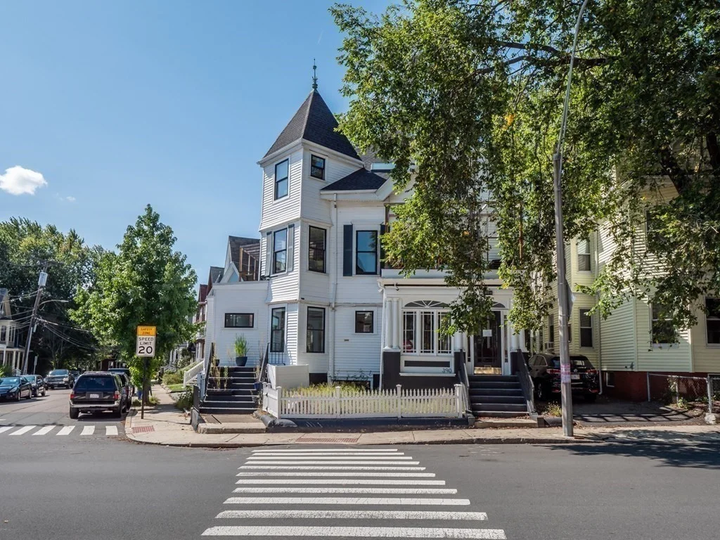 390 Medford St, Winter Hill