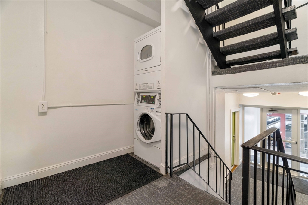 5 N Margin St, North End