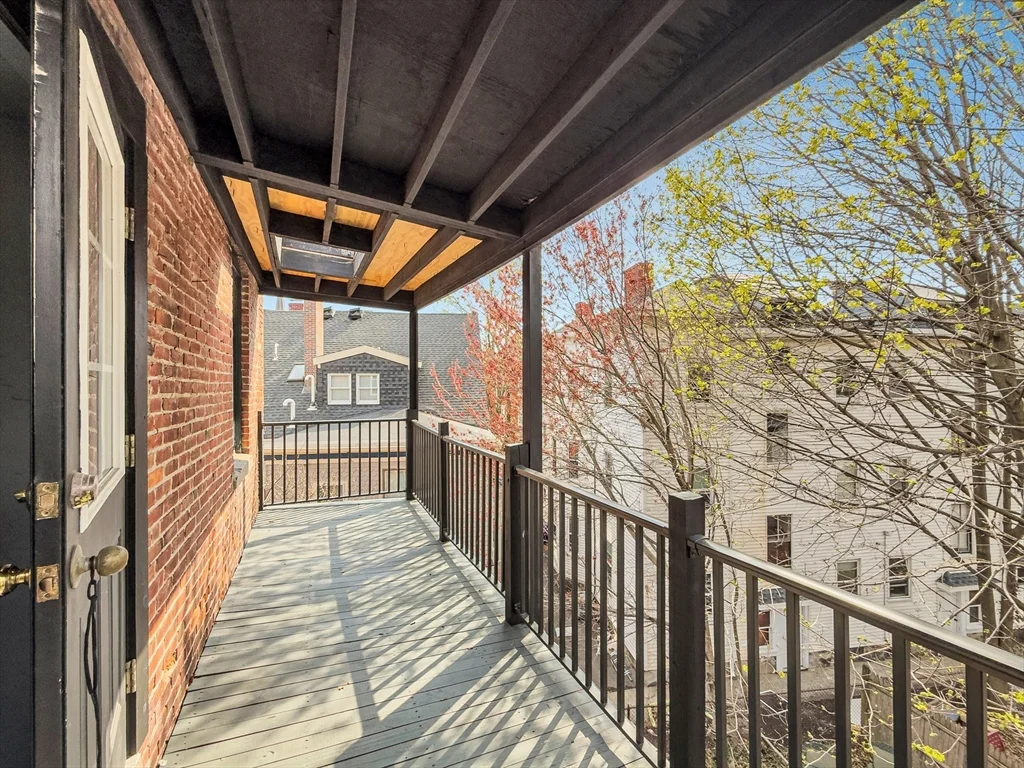 595 Centre St, Jamaica Plain