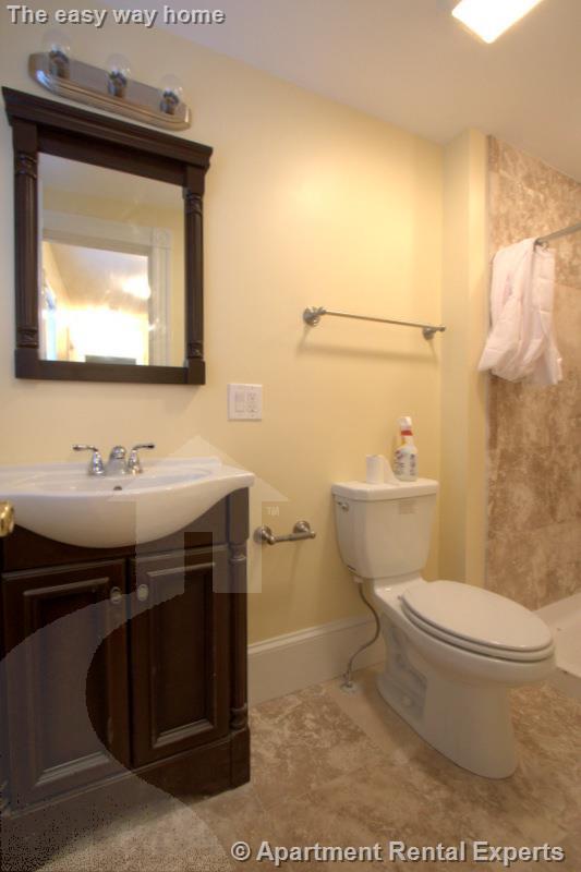 6 White St Pl, Porter Square