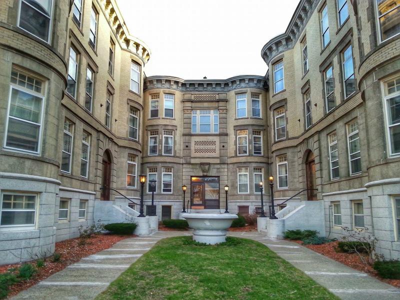 1675 Beacon St, Brookline