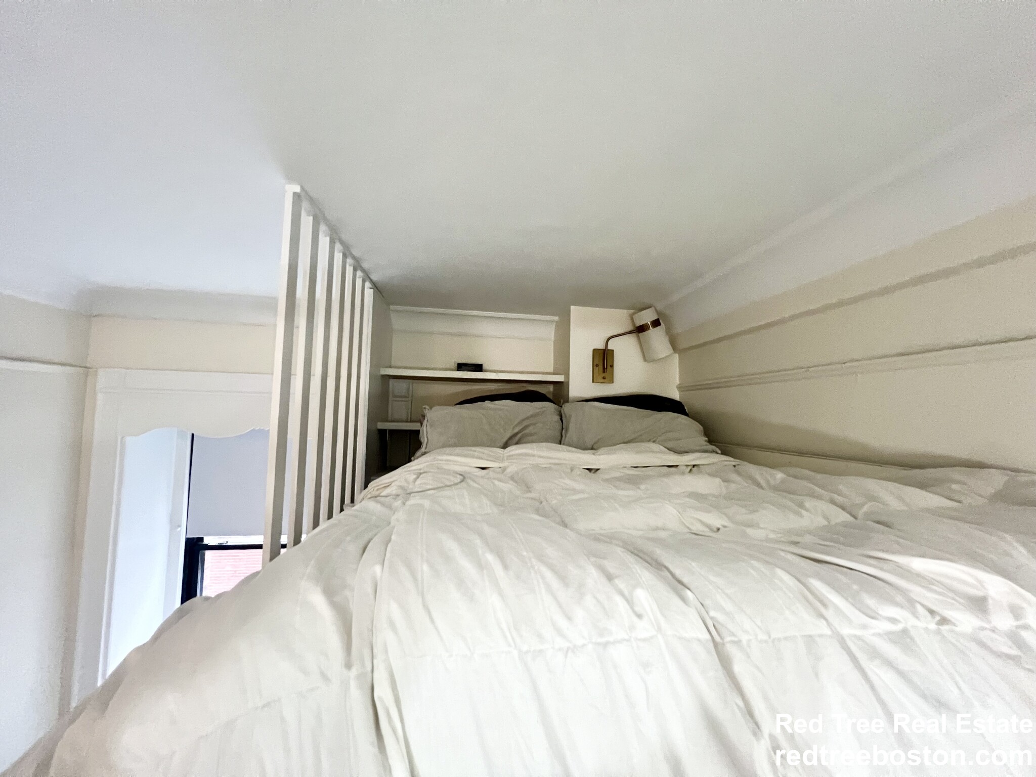 62 Boylston St, Midtown