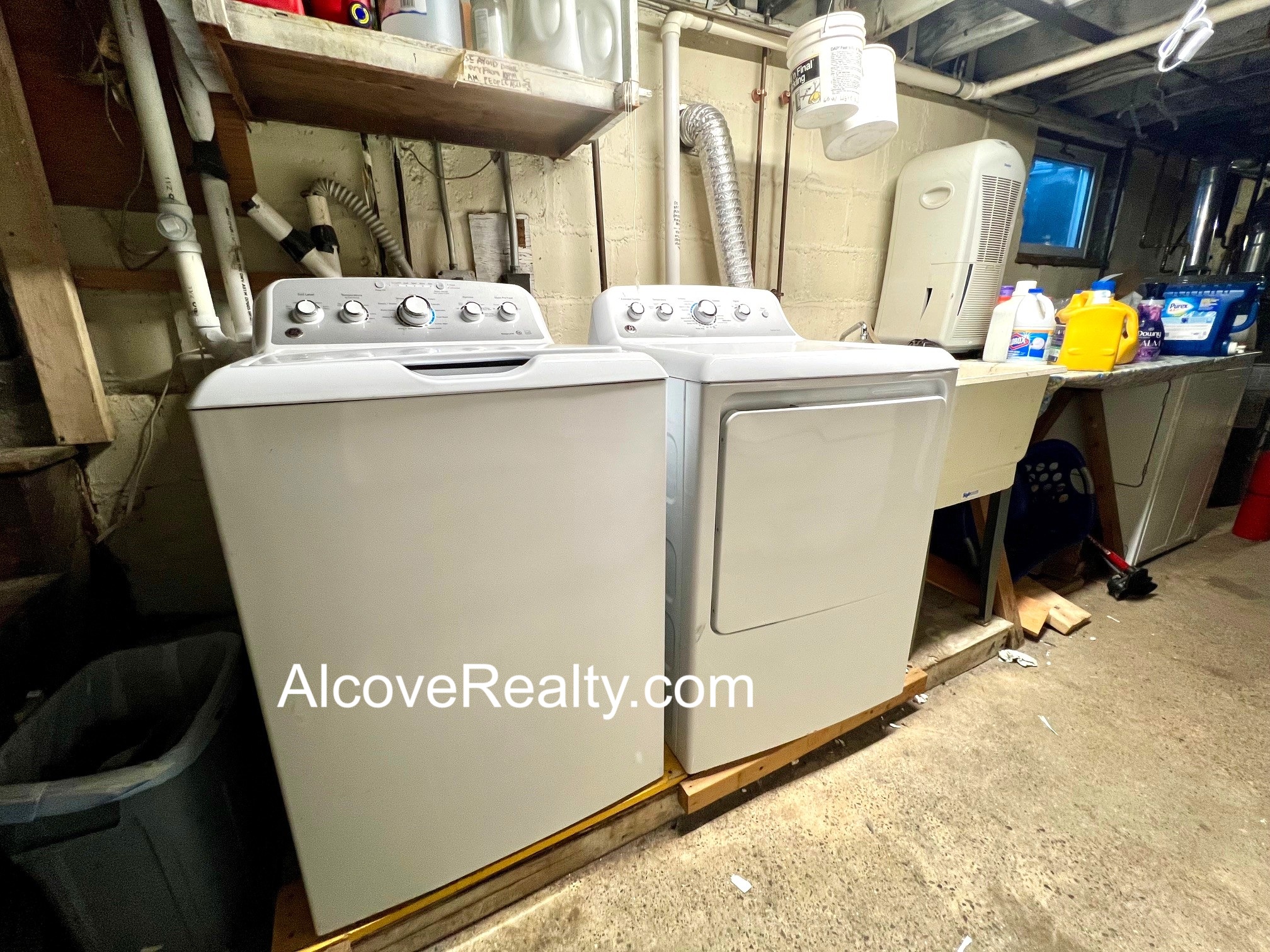 19 Sartwell Ave, Spring Hill