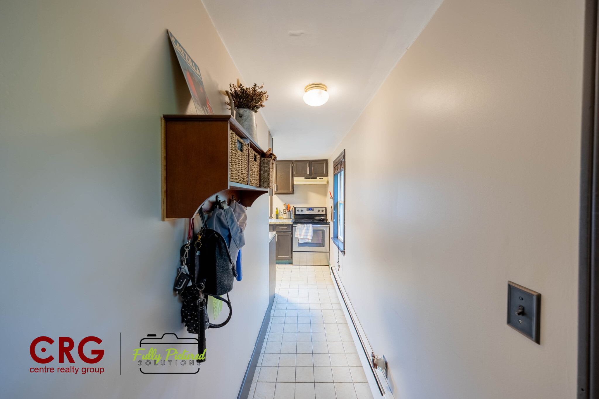 11 Beecher Ter, Thompsonville