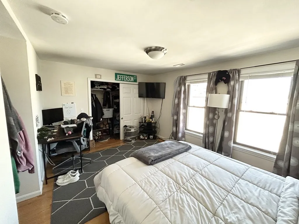 914 Dorchester Ave, Dorchester