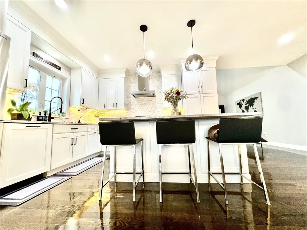 259 Oakwood Ave, Revere