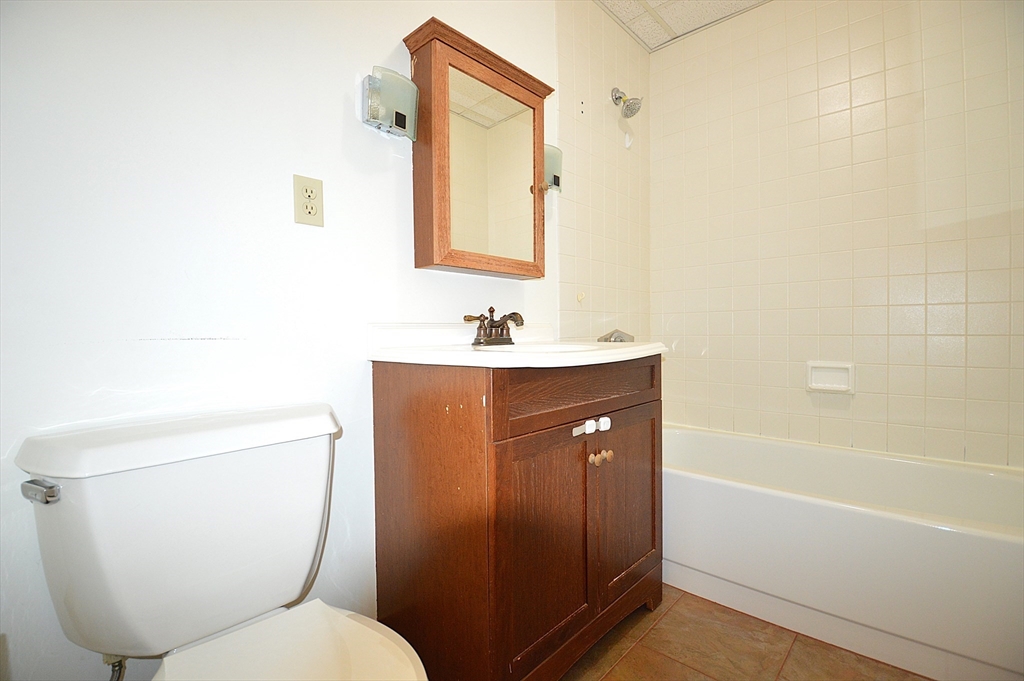 50 Winchester St, Coolidge Corner