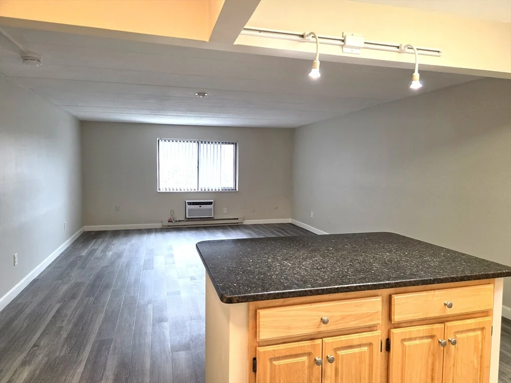 576 Washington St, Weymouth