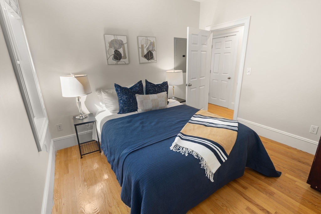 12 I St, South Boston