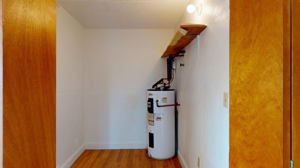 390 Broadway, Winter Hill