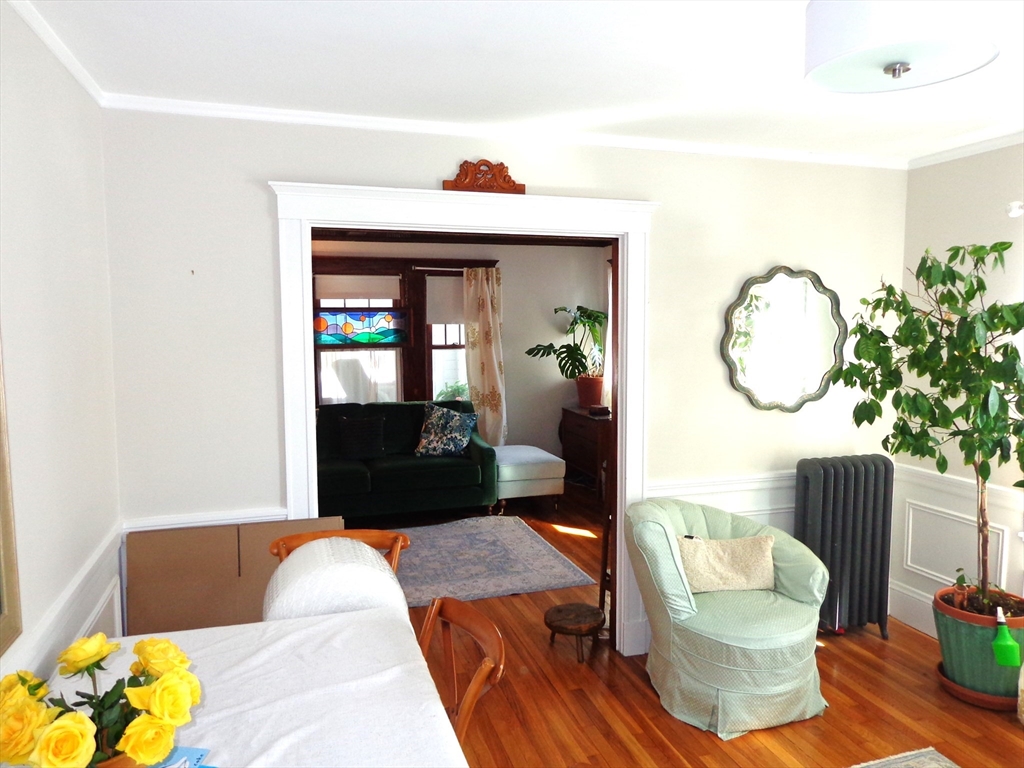 8 Holden Rd, Belmont