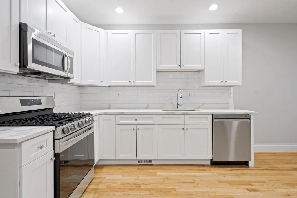 320 W Broadway, South Boston