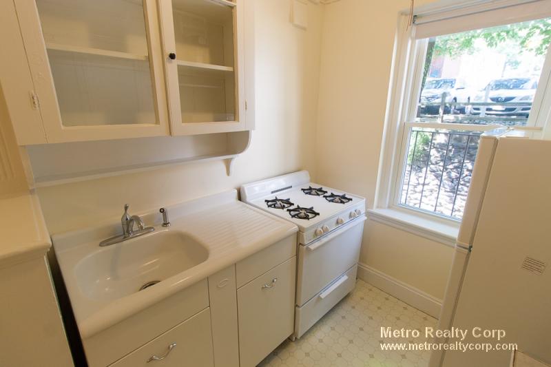 85 Strathmore, Brighton